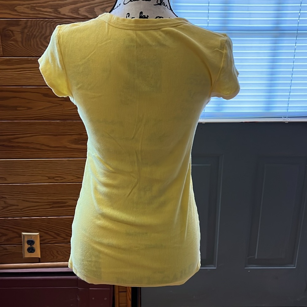 Shirt - Picture 3 of 4